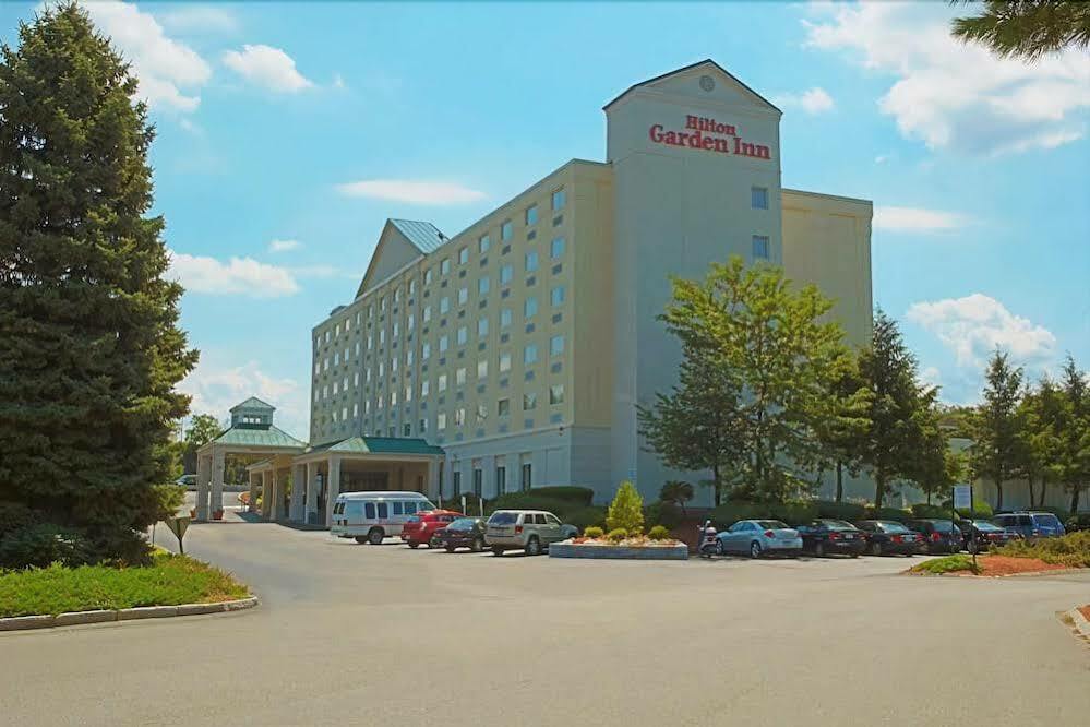 Hilton Garden Inn Boston Уолтем Экстерьер фото